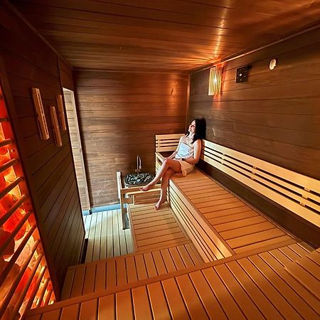 Hotel Jirinka โดลนี โมราวา ภายนอก รูปภาพ