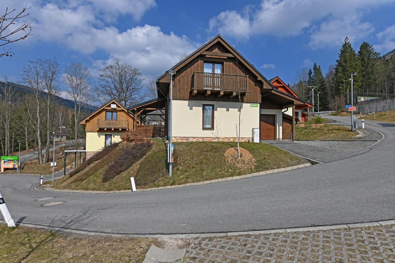Hotel Jirinka โดลนี โมราวา ภายนอก รูปภาพ
