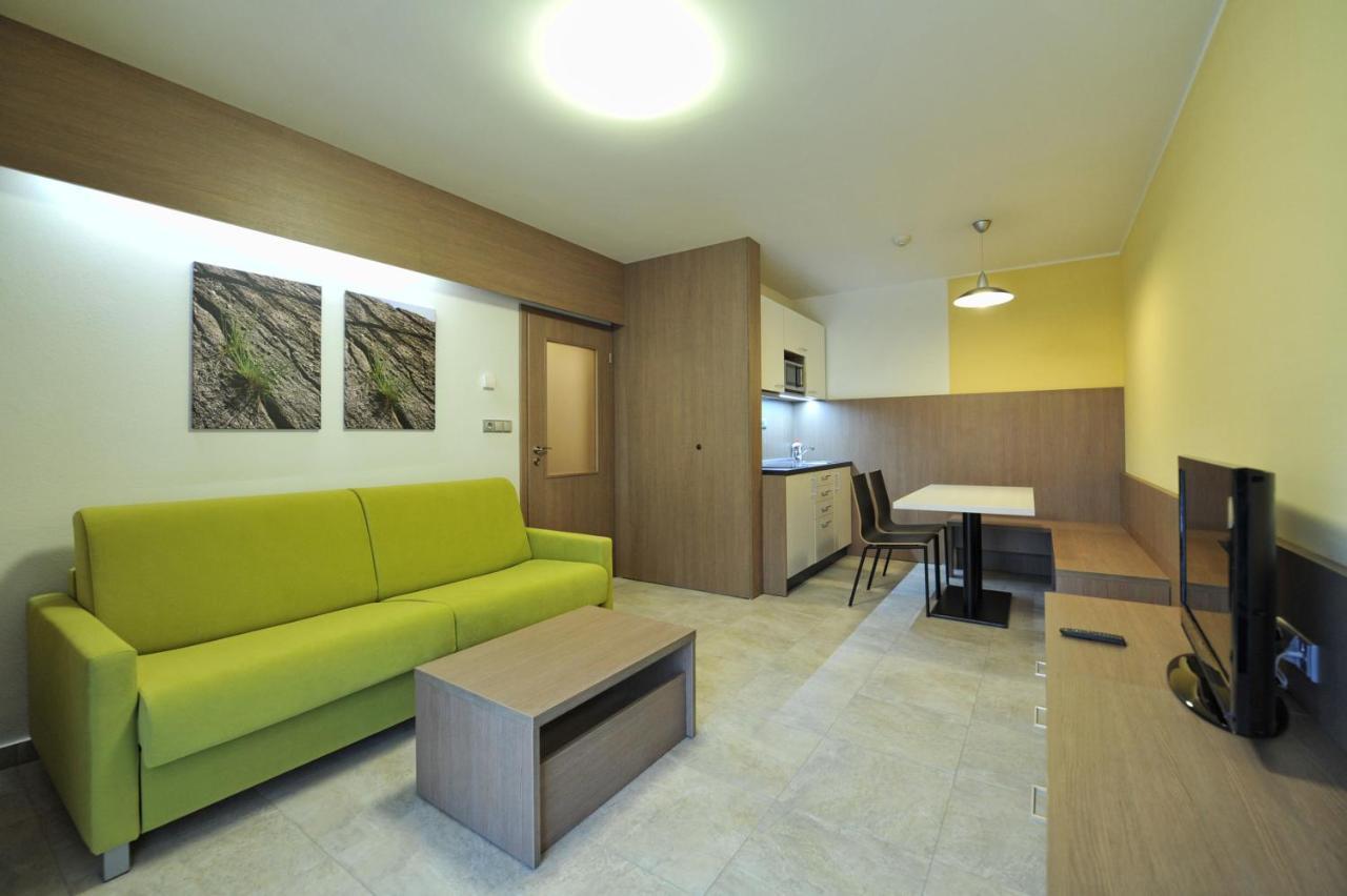 Hotel Jirinka โดลนี โมราวา ภายนอก รูปภาพ