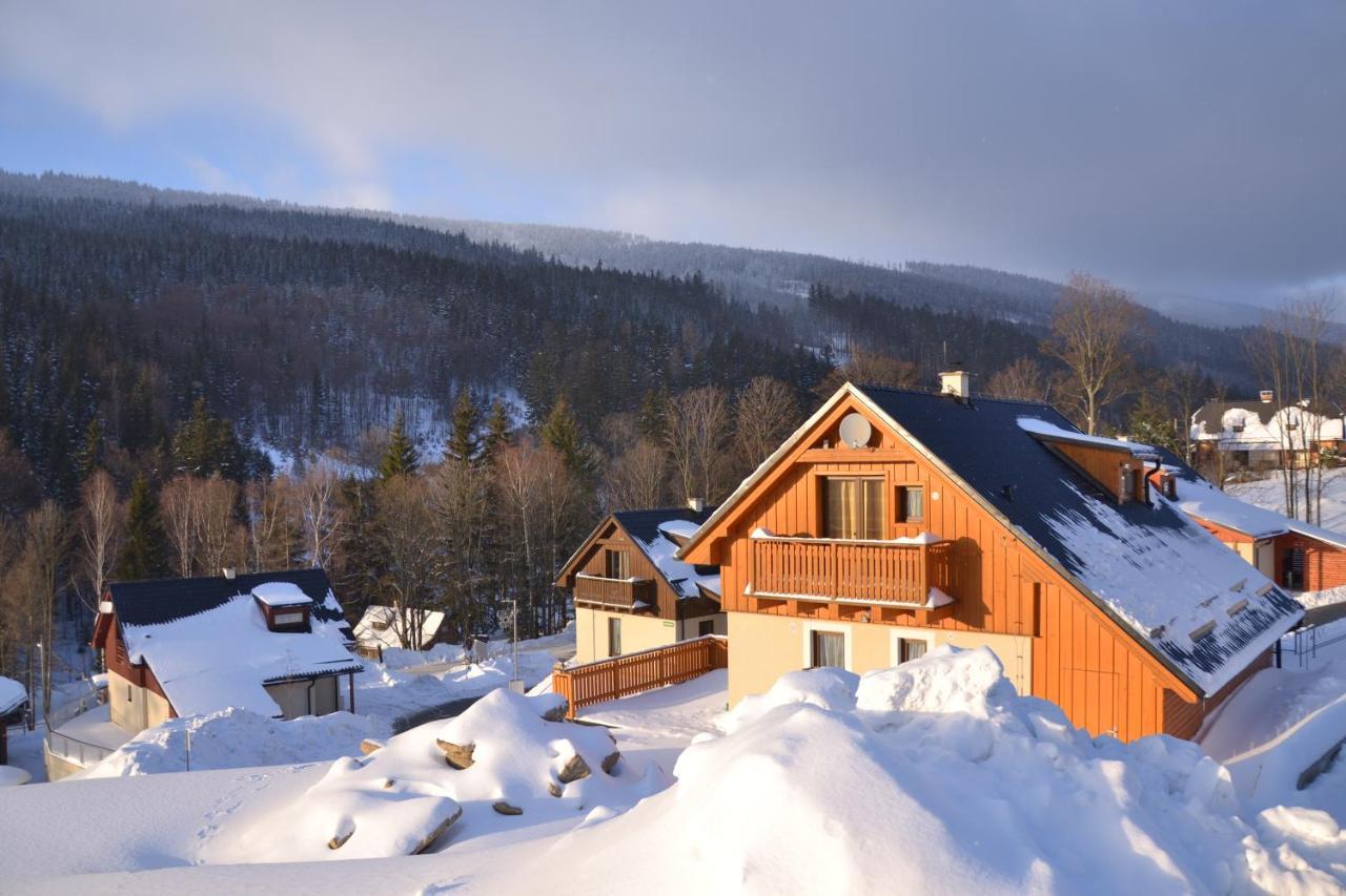 Hotel Jirinka โดลนี โมราวา ภายนอก รูปภาพ